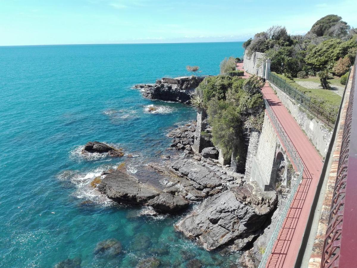 Un Tuffo In Mare * Genua